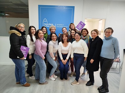 Cerca de 40 mujeres en desempleo participan en la ronda 5 de “Entrena Empleo Mujeres Madrid”, que aú